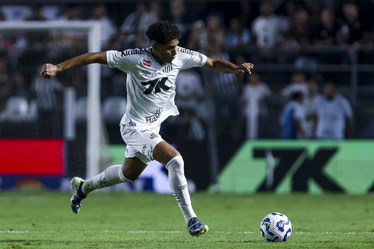 "Tottenhem" 19 yaşlı braziliyalı ilə müqavilə bağlayıb