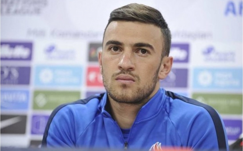 Qarayev De Byazi ilə arasındakı gərginliyin səbəbini açıqladı