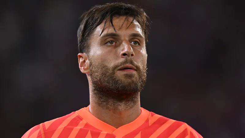 “Atalanta” “Milan”ın qolkiperini “rənglərinə bağladı”