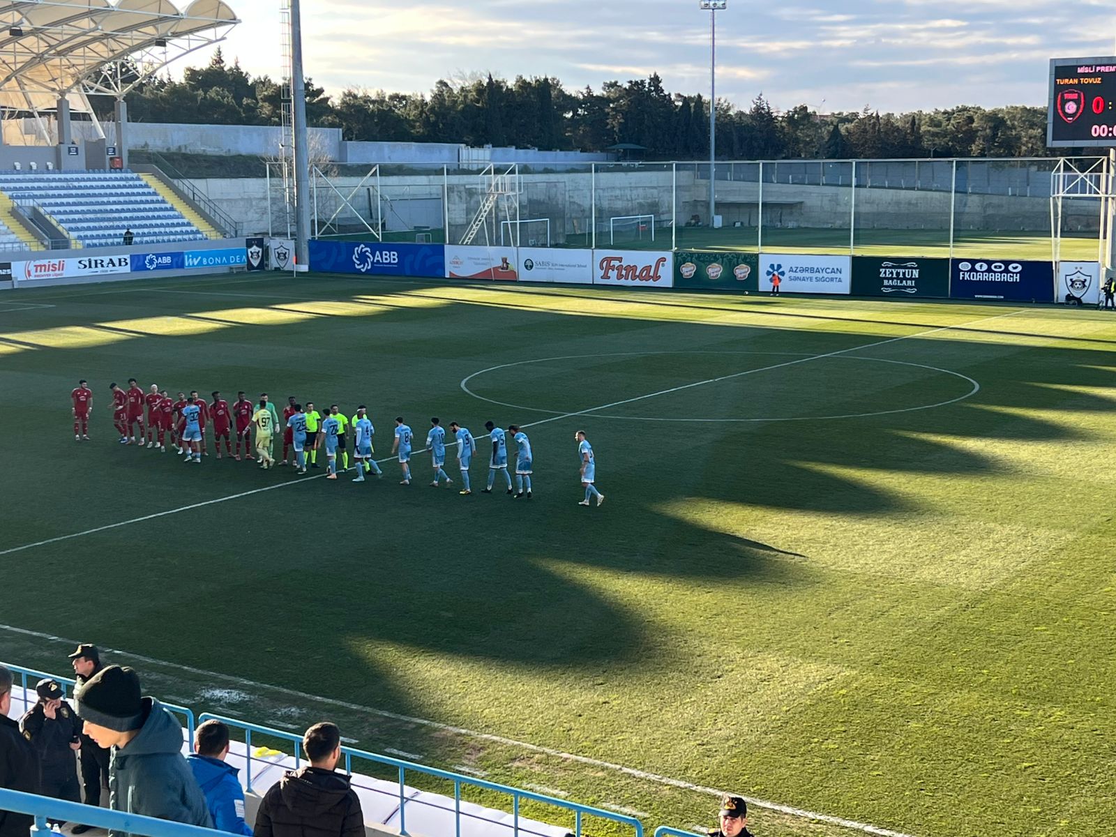 "Boz qurdlar" "qartallar"a qarşı - Oyun başladı