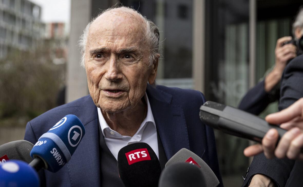 FİFA-nın sabiq prezidenti ABŞ-ı və Donald Trampı tənqid edib