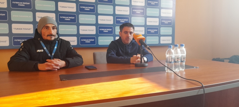 Ayxan Abbasov futbolçularından razı qalıb: "Qarabağ"la oynayırsansa,  müdafiədə boşluqlar olacaq"