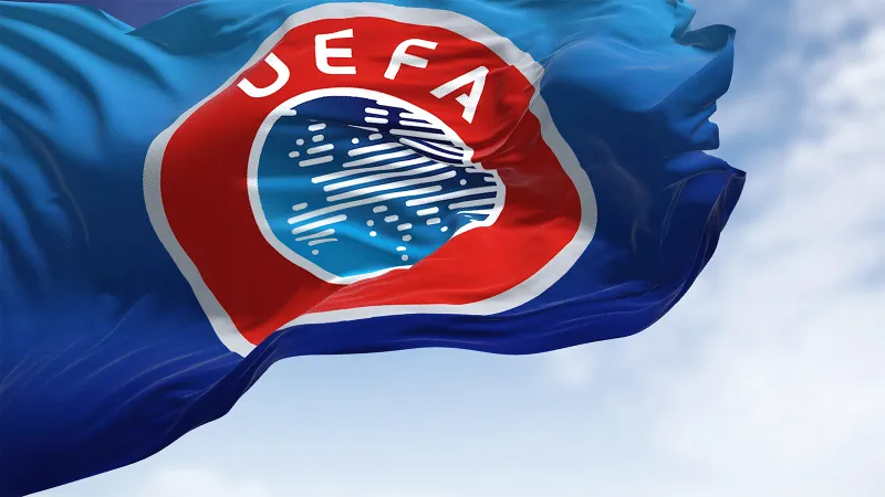 UEFA İngiltərə klubunu cərimələdi