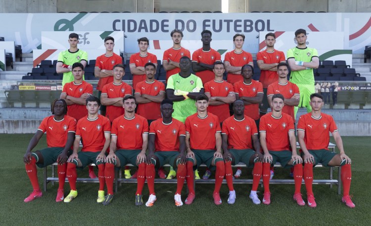 "Çelsi" və Sportinq"in futbolçuları Azərbaycan yığmasına qarşı oynayacaq