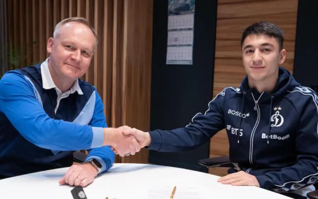 "Dinamo" azərbaycanlı futbolçu ilə müqaviləni uzatdı