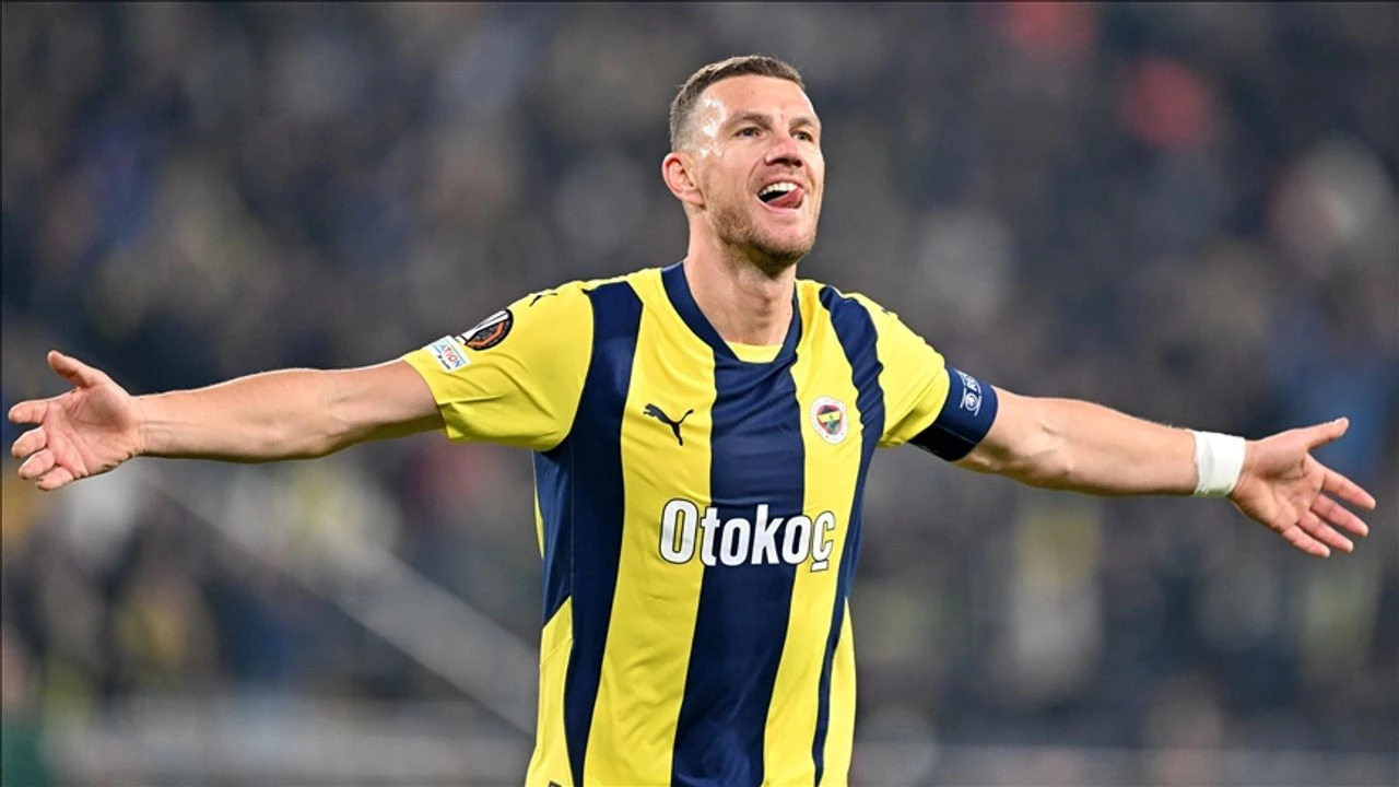 "Fənərbağça"nın sabiq forvardı "Komo" ilə anlaşdı