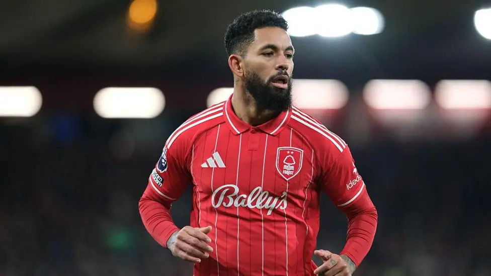 Brazilyalı futbolçu "Aston Villa"ya qayıda bilər