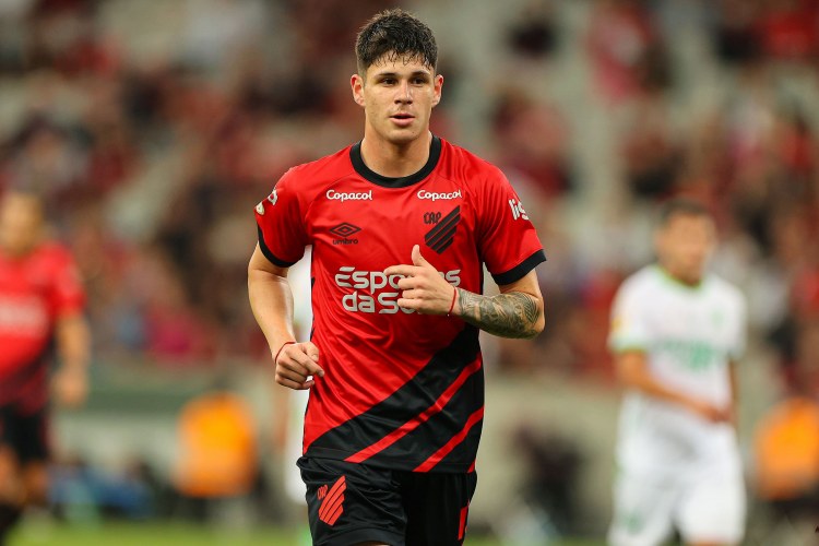 "Qalatasaray" Argentina millisinin üzvü üçün təklif göndərdi