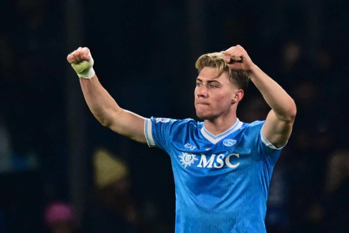 Rasmus Heylunn: "Napoli"nin oyunçusuyam, "Mançester Yunayted"lə vidalaşıram"