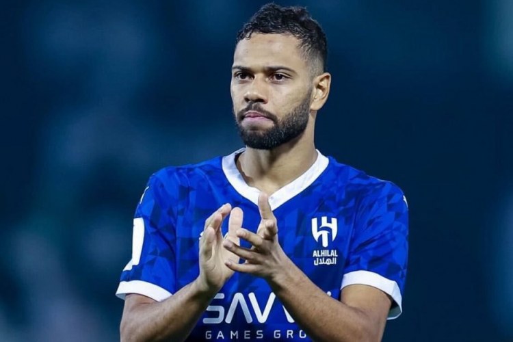 Braziliya millisinin üzvü ölkəsinə qayıdır