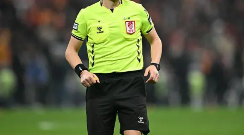 Derbinin hakimləri bilindi