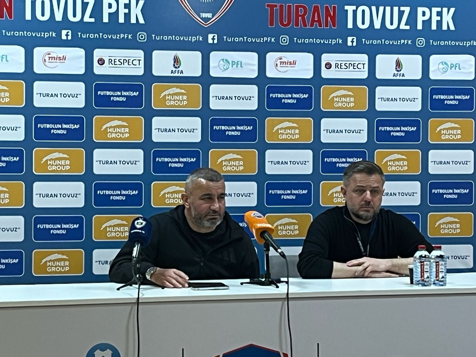 Qurban Qurbanov: "Bəlkə futbolçuların hamısı qaldı"