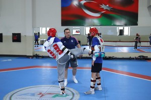 Qaşım Maqomedov son məşqlərini Deniz Dağdelenlə edir