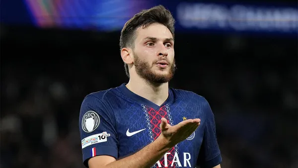 "Arsenal" gürcü futbolçunun transferində maraqlıdır