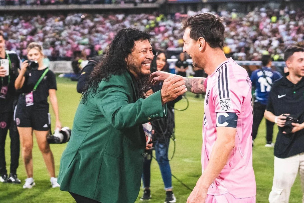 Messi Kolumbiyada Rene İqita ilə görüşdü