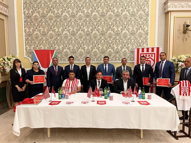 "Araz Naxçıvan" PRO kateqoriyalı məşqçilərlə müqavilə imzaladı, təqdimatlarını etdi