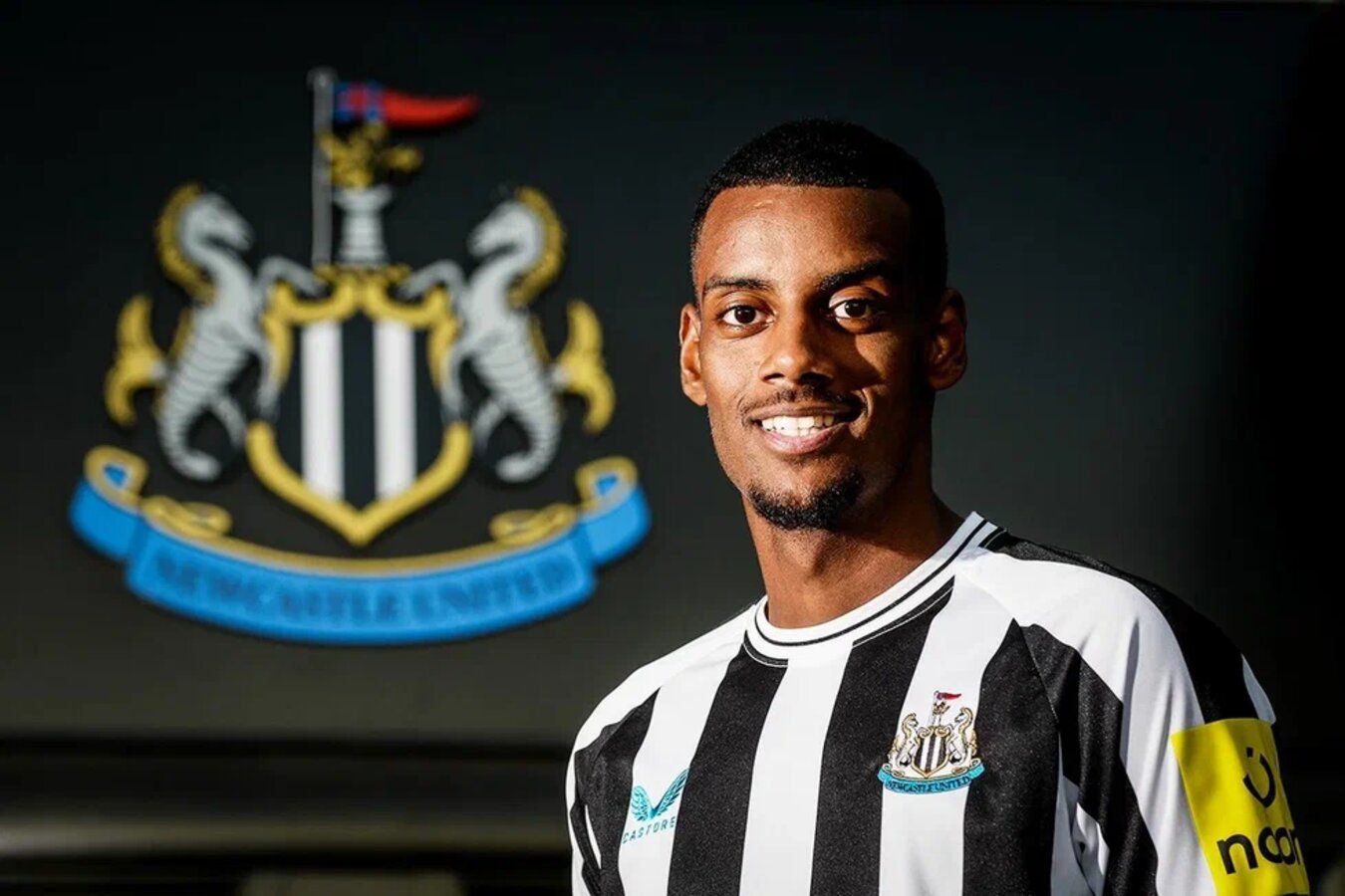 “Liverpul” hücumçuya görə 74 milyon avro ödəməyə hazırdır