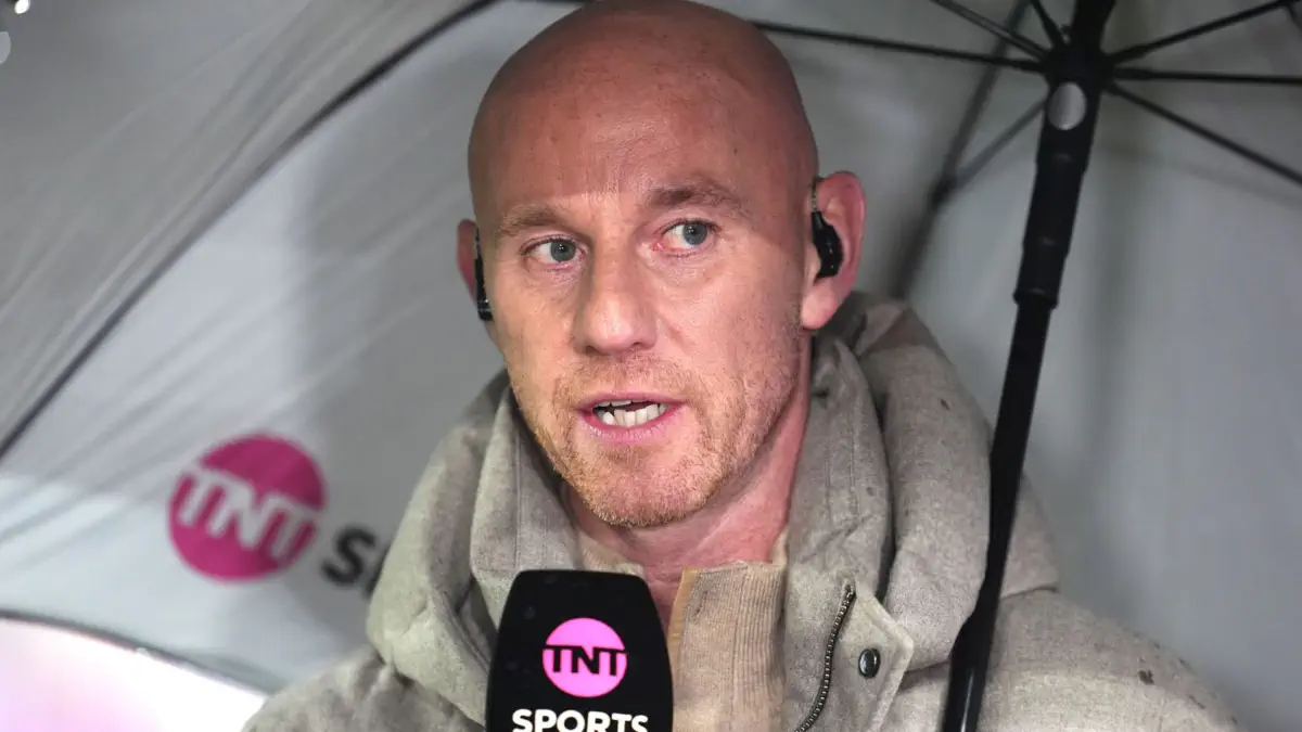 "Mançester Yunayted"in veteranı "sükanı arxasında" kimi görmək istəyir?