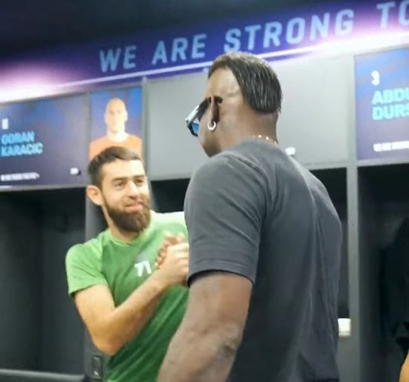 "Naniylə Balotelli daha sadə insanlardı, nəinki biz" - "Şah"ın etirafı