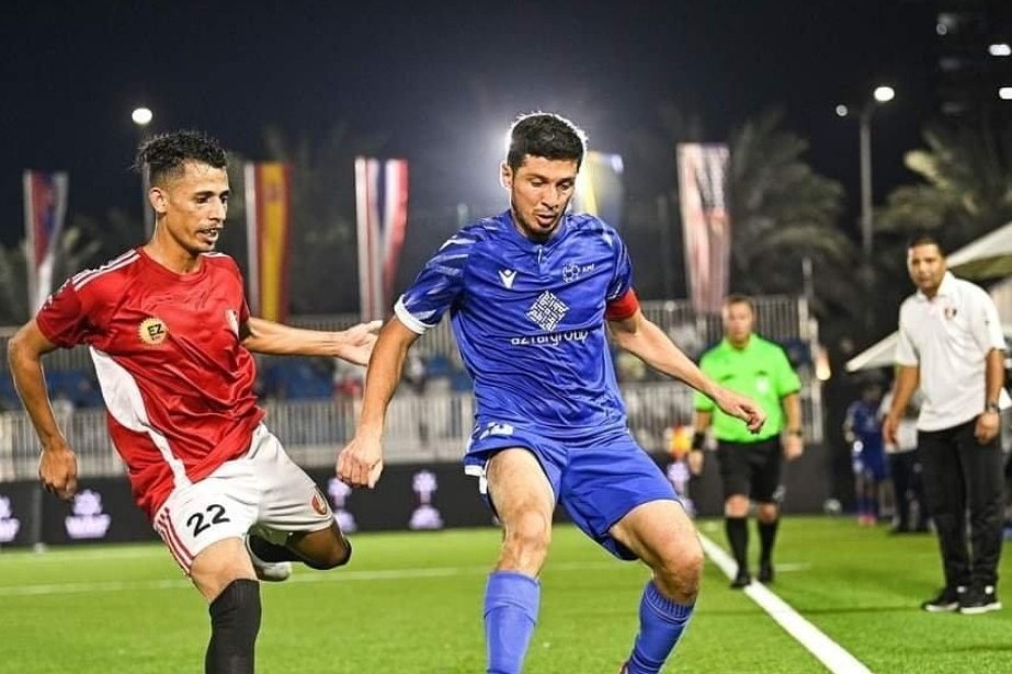 Yığmanın kapitanı karyerasını başa vurub