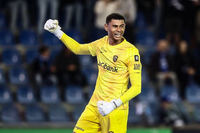 "Liverpul" 18 yaşlı qapıçya görə 35 milyon ödəyəcək
