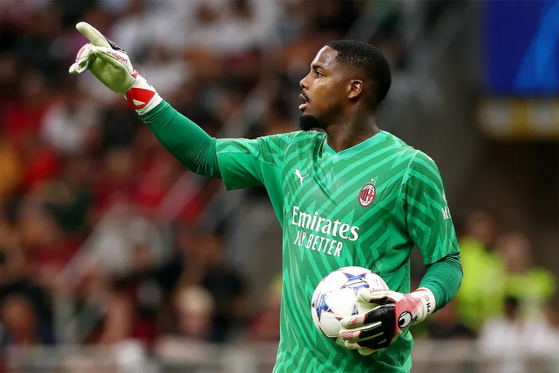 "Milan" Mayk Mayna ilə razılığa gəlib