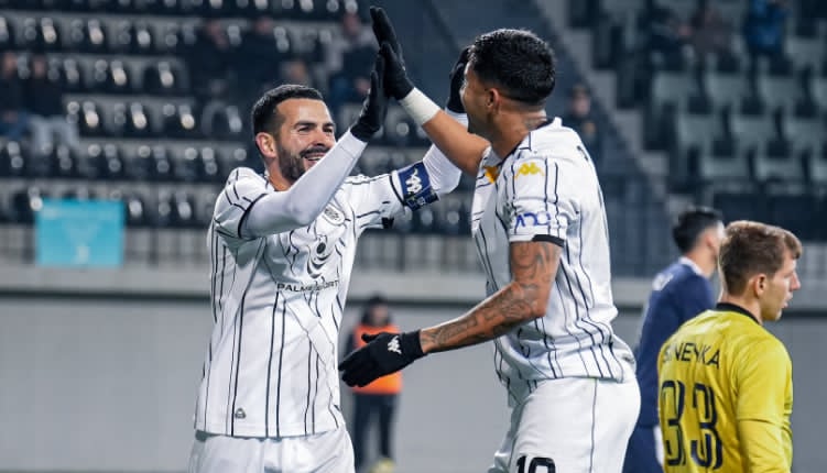 "Neftçi"nin kapitanı sıraya döndü