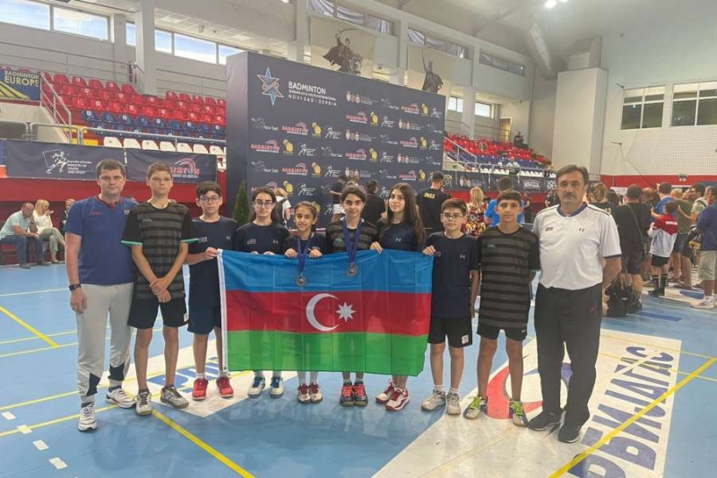 Badmintonçularımız Serbiyadan bürünc medalla qayıdır