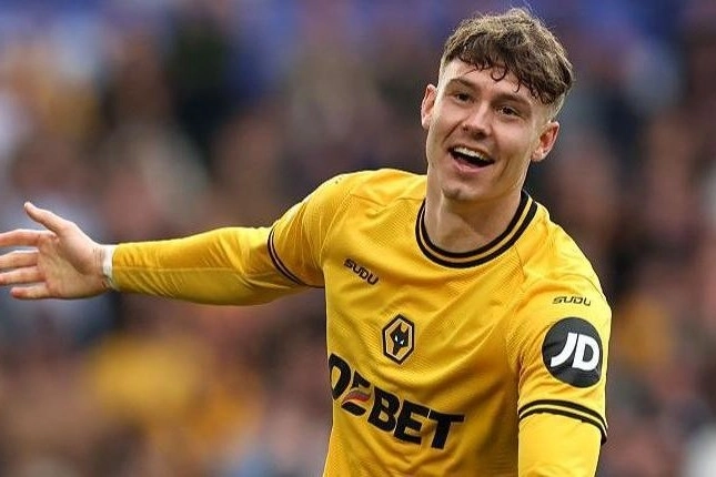 "Vest Hem" norveçliyə görə qapı döyəcək