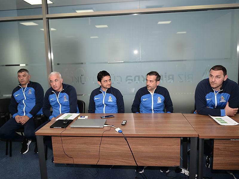 De Byazi Abdullayevlə başladı