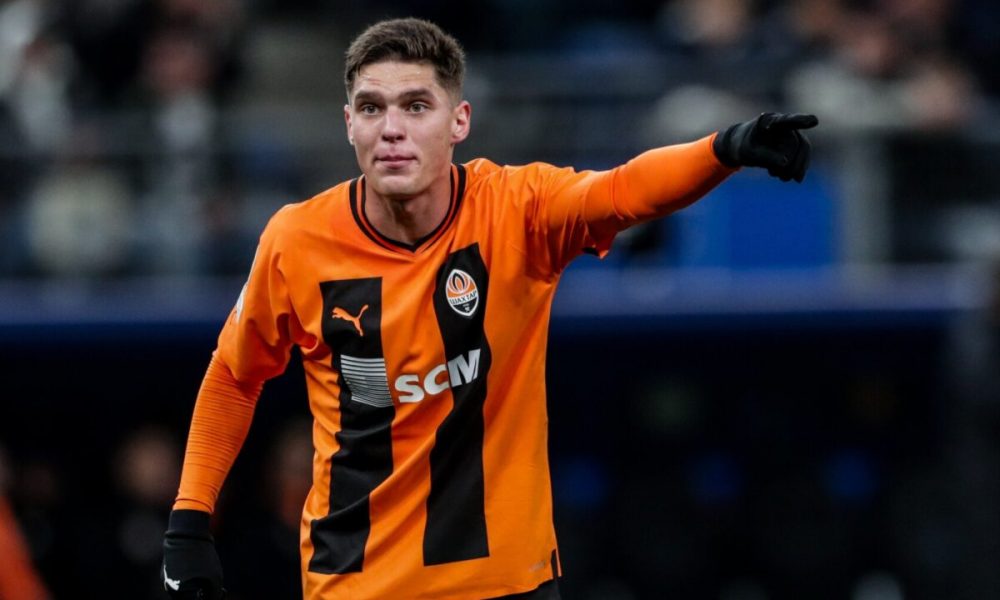 “Benfika” “Şaxtyor”un futbolçusunu icarəyə götürdü