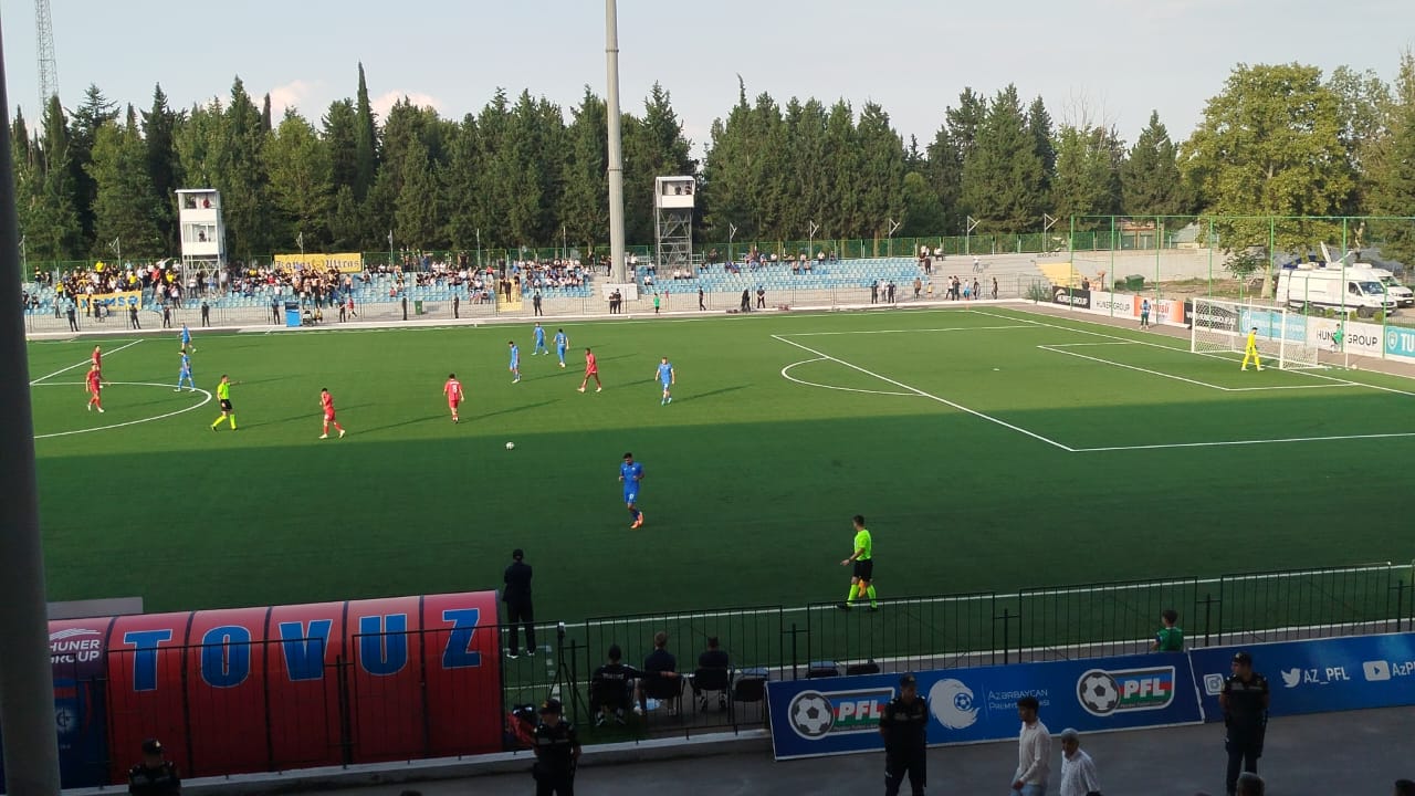 Qərb derbisi "Turan Tovuz"un xeyrinə bitdi