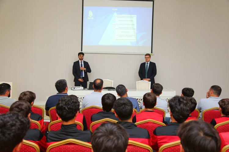 “Qəbələ” Futbol Akademiyasında danışılmış oyunlarla bağlı seminar