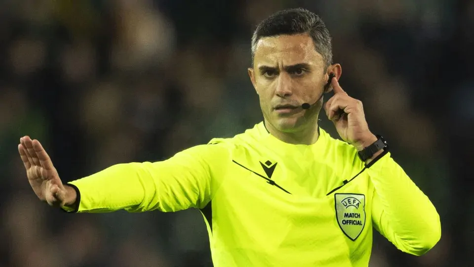 Qitə futbol qurumu Elçin Məsiyevi Danimarkaya ezam etdi