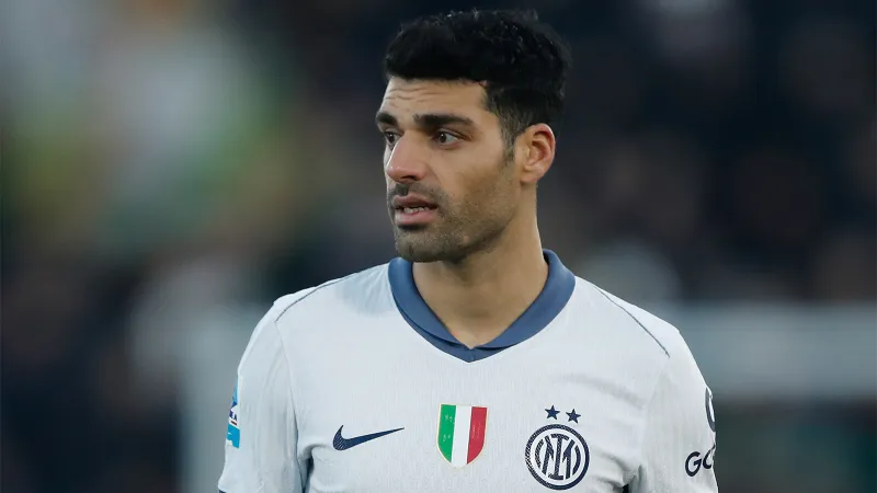 İran millisinin hücumçusu: "Bu dünya çempionatında çox gərginlik var"