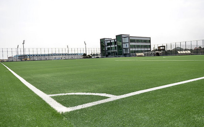 Təlim-Məşq Mərkəzində ot örtüyü yeniləndi