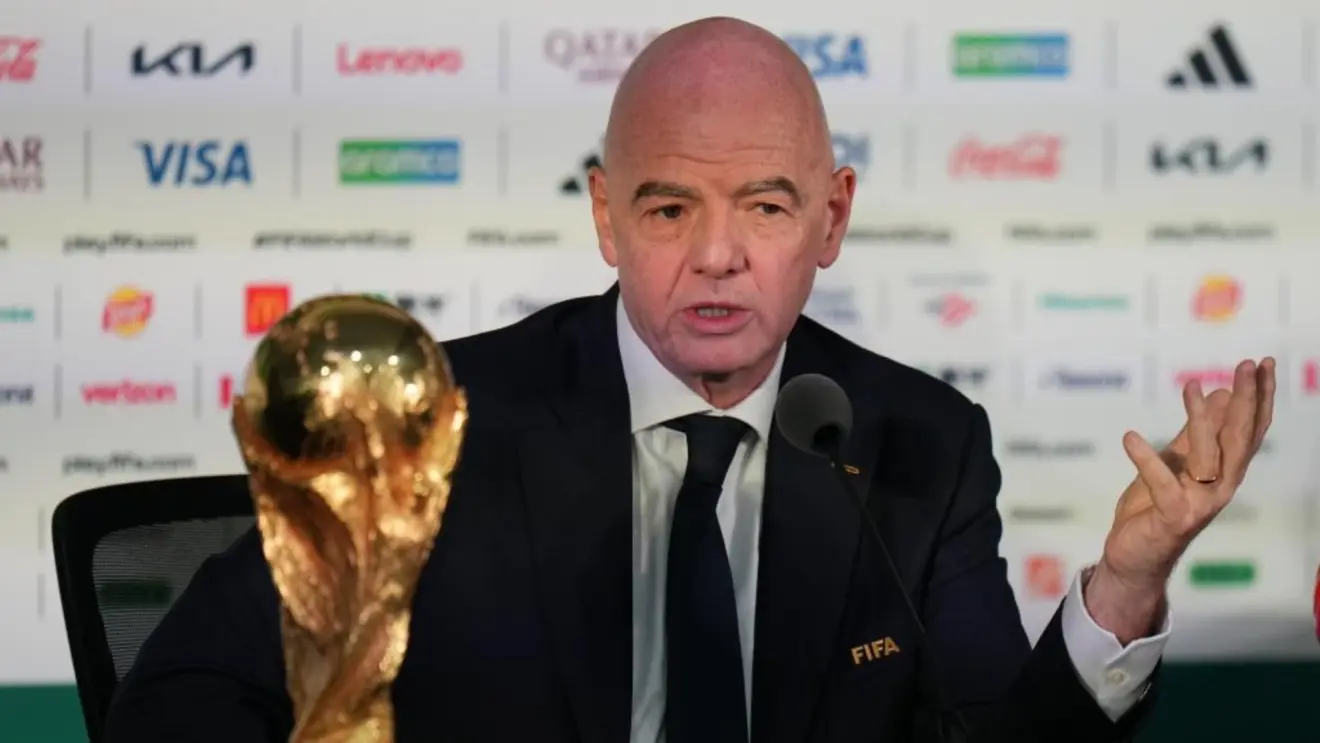 FİFA UEFA-nın etirazlarına münasibət bildirdi
