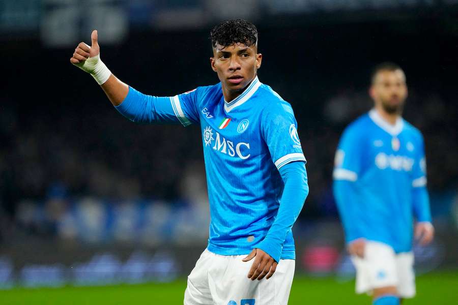 "Napoli" 23 yaşlı futbolçunu daimi transfer etmək istəyir