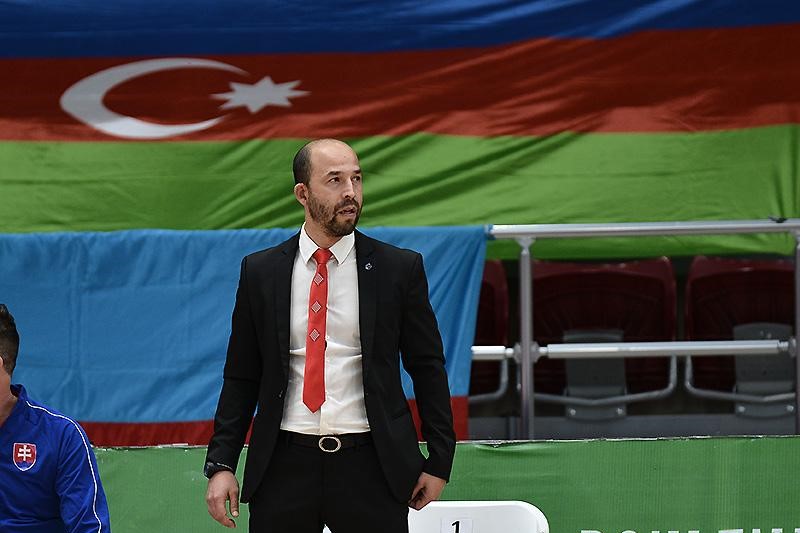 Berki yığmamıza məğlubiyyəti şərh etdi