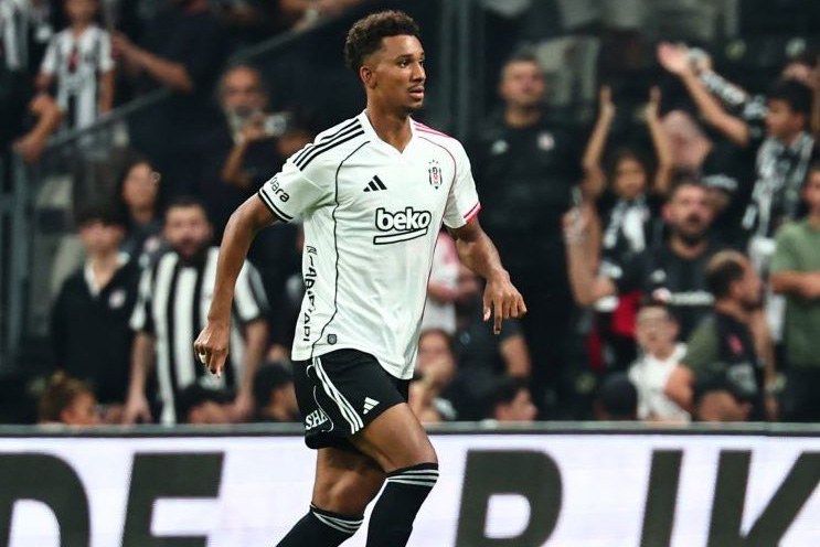 "Beşiktaş"ın müdafiəçisi Almaniyaya qayıda bilər