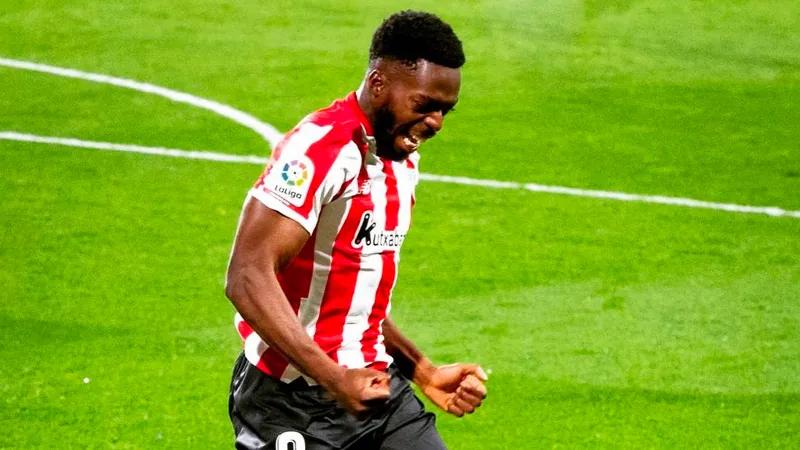 Futbolçunu təhqir etdi, bir il azadlıqdan məhrum olundu