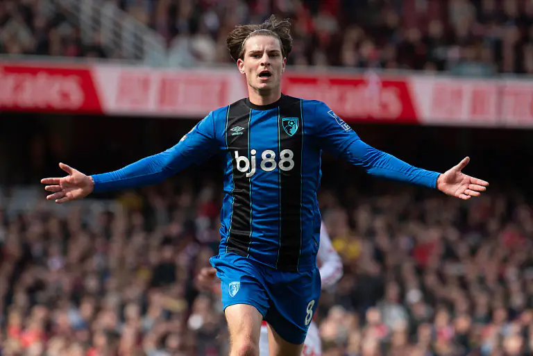 "Çelsi" "Bornmut"un futbolçusuna "elçi" düşüb