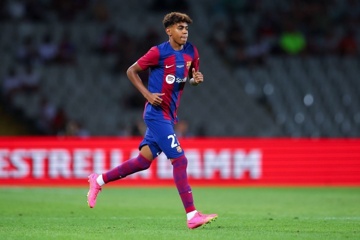 PSJ 17 yaşlı Lamin Yamala ağılasığmaz təklif göndərməyə hazırlaşır