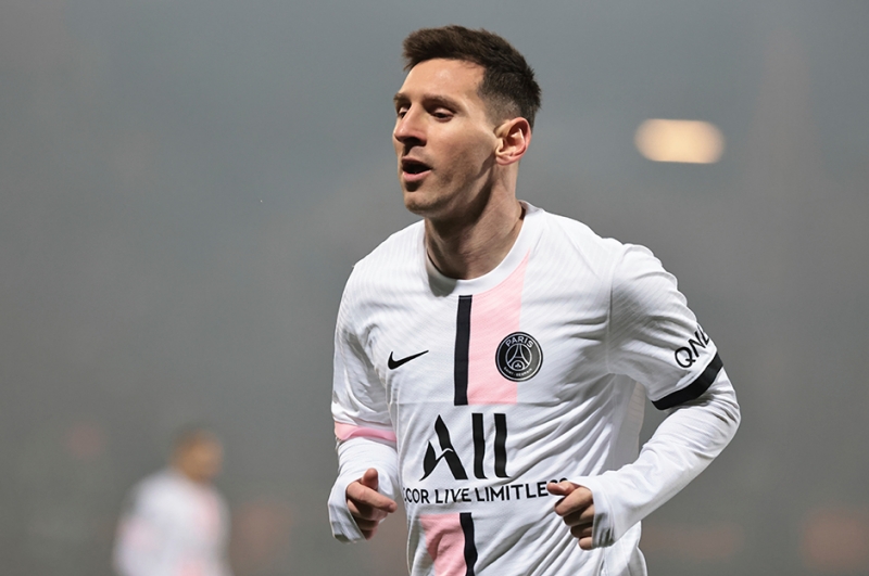 Lionel Messi sıraya döndü