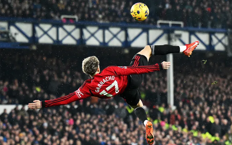 Alexandro Qarnaço Ruben Amorimdən narazı qalıb