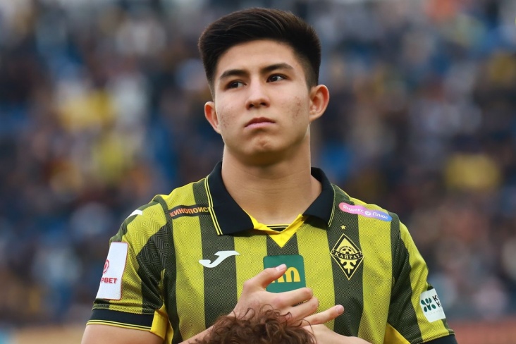 "Kayrat", "Dinamo" və “Bunyodkor”un futbolçuları ən istedadlı 60 gəncin arasında