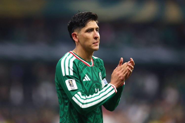 "Fənərbaxça"dan ayrılan futbolçu La Liqa klubuna keçir