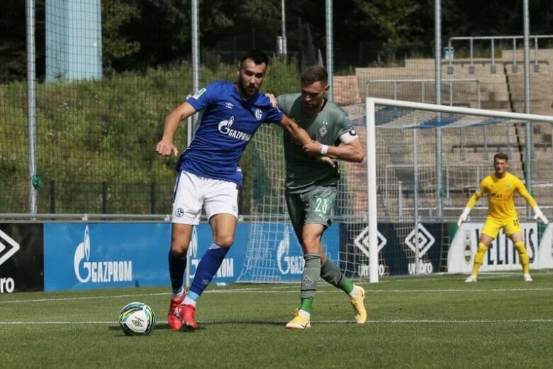 Dadaşov “Şalke”də daha bir qol vurdu