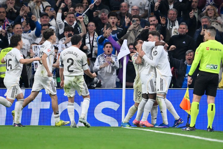 "Real" 5 futbolçu ilə yollarını ayıracaq