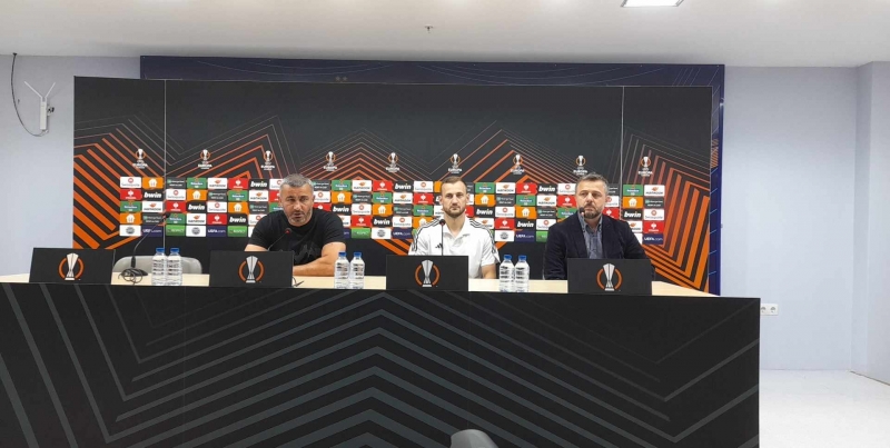 Qurban Qurbanov: "Fikrimiz həm oyunda, həm də cəbhə bölgəsində olacaq"